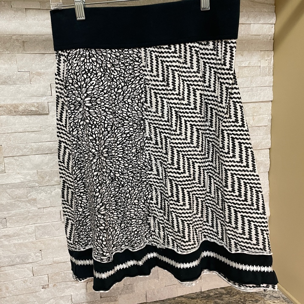 Prana Breathe Skirt Size Small EUC RN 124977
